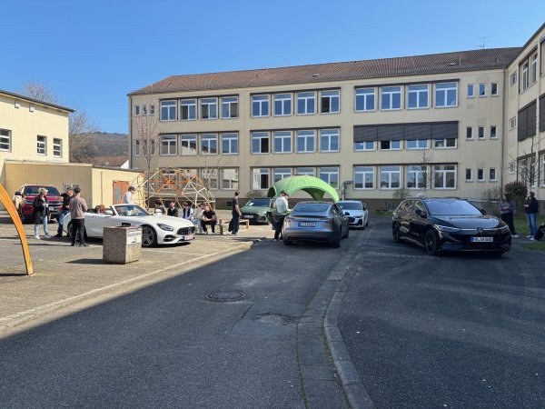 Race to Future Race to Future